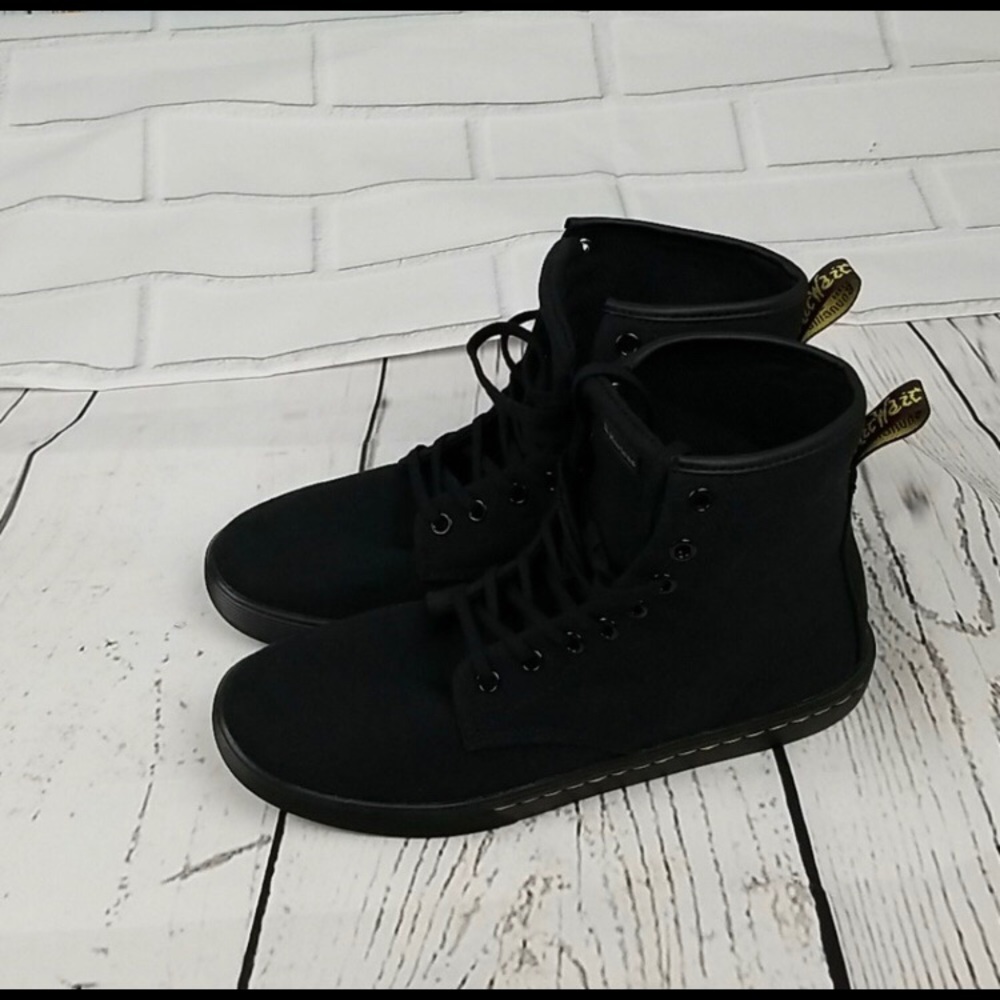 NWT DR. MARTENS SHERIDAN CANVAS BOOTS